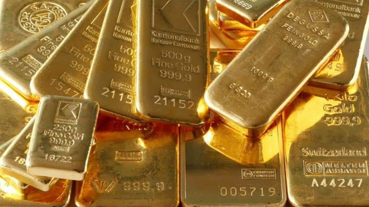 Gold Smuggler: सोना तस्करी मामले में लखनऊ एयरपोर्ट की पूरी कस्टम टीम निलंबित