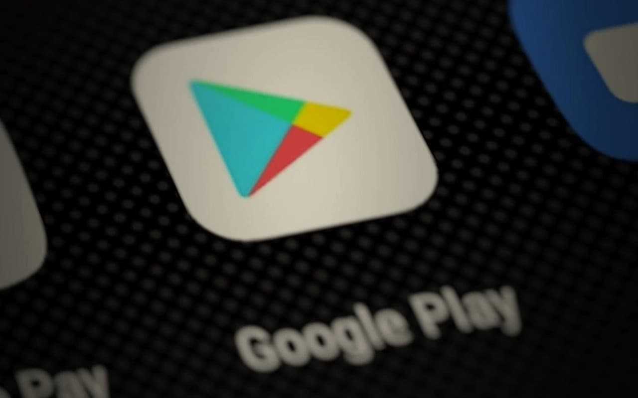 Google Play Store से 2500 फेक लोन ऐप्स की छुट्टी, सरकार ने कही यह बात