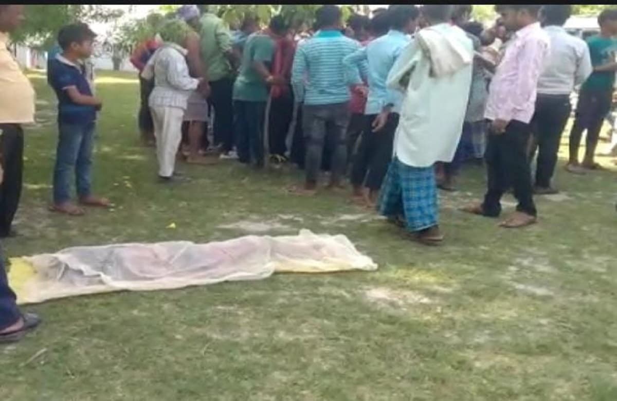 गोरखपुर : बारात से लौट रही तेज रफ्तार कार ने दो छात्राओं को रौंदा, एक की मौत दूसरे की हालत गंभीर