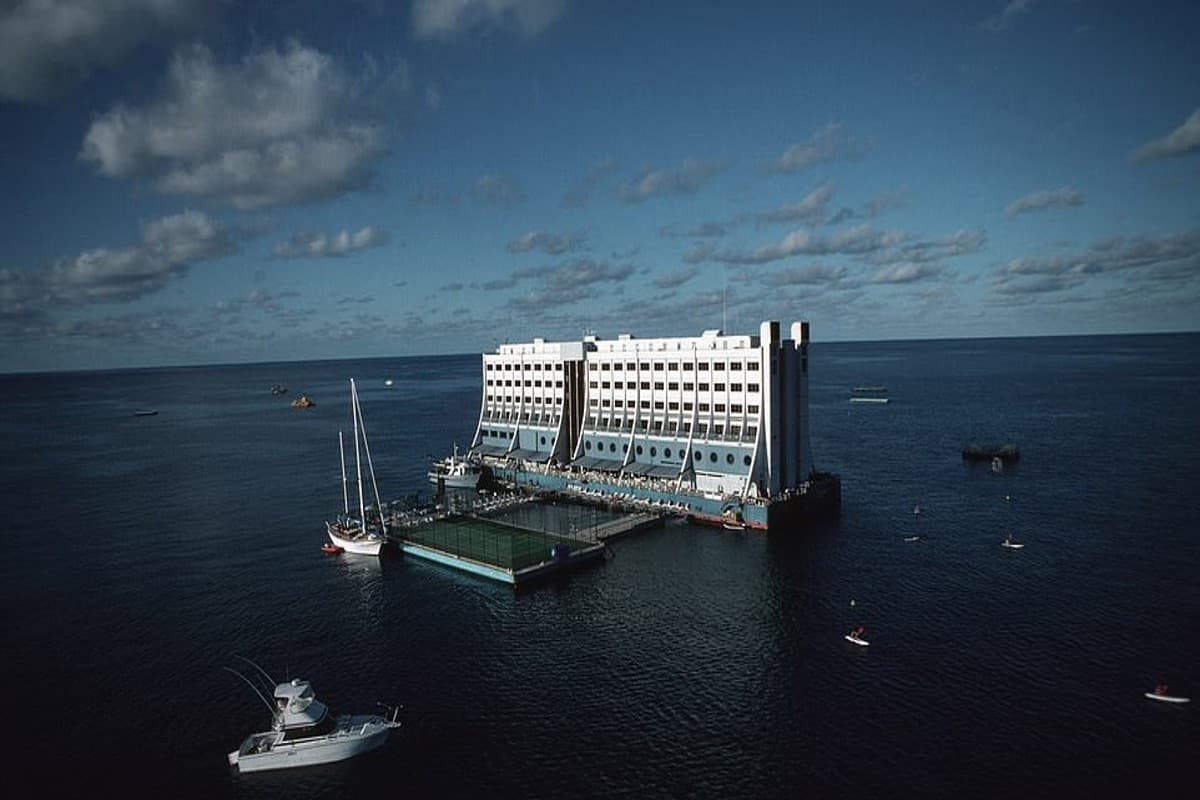 5 Floating Hotels In India: ये हैं भारत के फ्लोटिंग होटल्स, सुविधाएं ऐसी की 5 स्टार होटल भी फेल