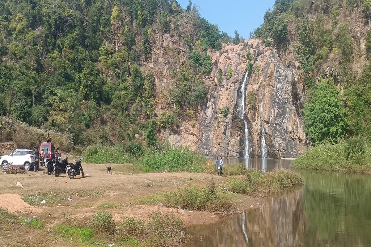 New Year 2024: झारखंड में इस जंगल के बीच मनाएं अपने नए साल का पहला दिन, भूल जाएंगे सिक्किम-दार्जिलिंग