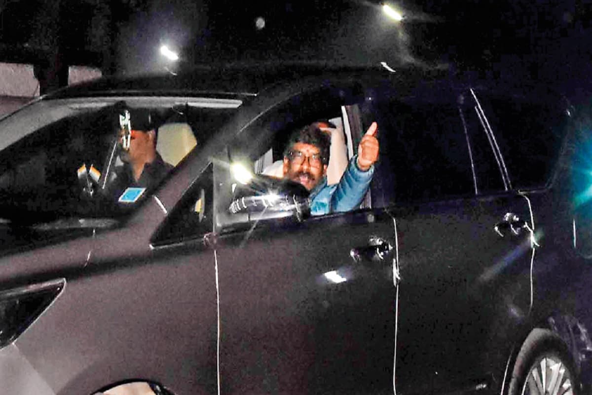 झारखंड के पूर्व CM हेमंत सोरेन भी फ्लोर टेस्ट में करेंगे वोटिंग, कोर्ट ने इस शर्त के साथ दी अनुमति