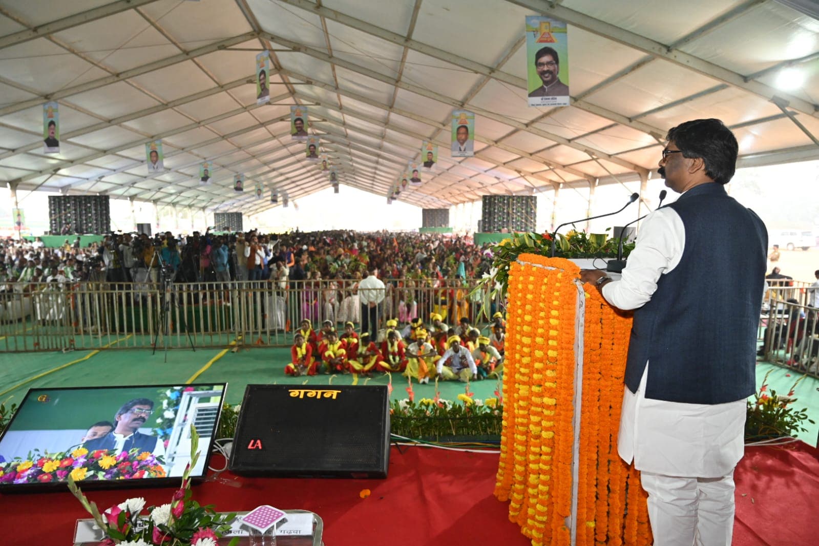 विपक्ष हमारी सरकार गिराने में और हम लोगों को उनका अधिकार दिलाने में लगे हैं, बोले झारखंड के सीएम हेमंत सोरेन