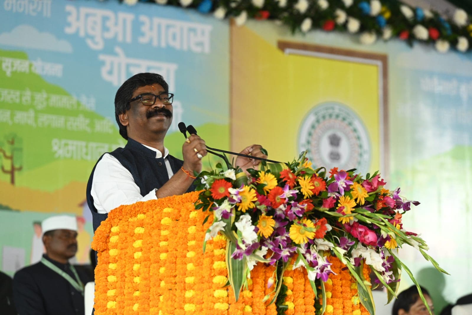 खनिज संपदा से संपन्न झारखंड पर व्यवसायियों की गिद्ध दृष्टि, गढ़वा में बोले सीएम हेमंत सोरेन, देखें VIDEO