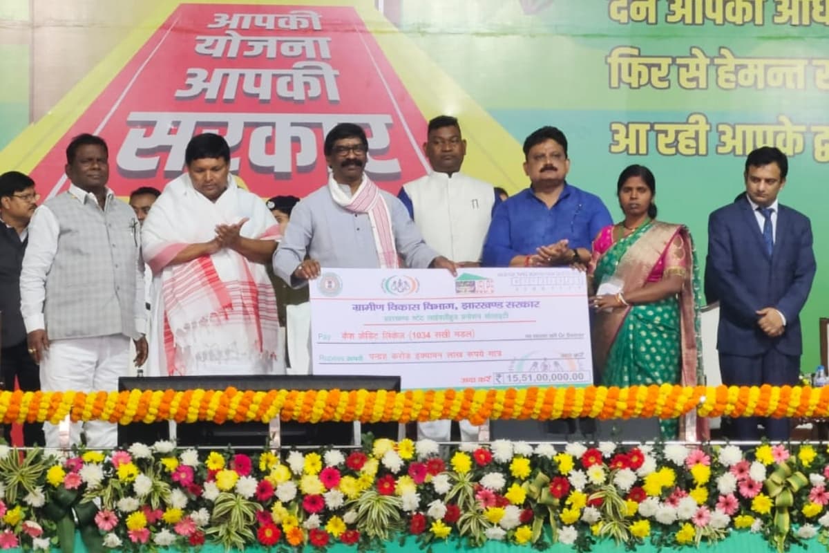 झारखंड: सीएम हेमंत सोरेन ने पलामू में बीजेपी पर साधा निशाना, बताया झूठ का पुलिंदा, गिनायीं सरकार की उपलब्धियां