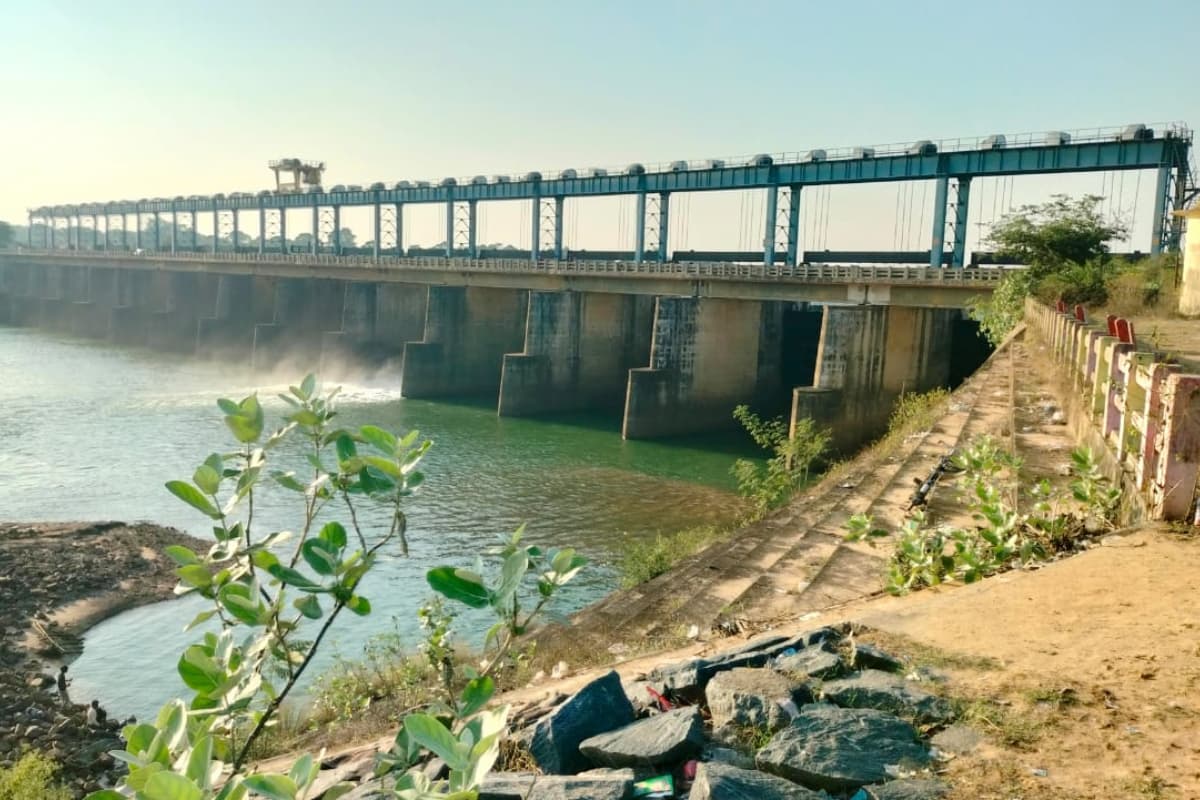 देवघर : तीन करोड़ की लागत से बना टूरिस्ट कॉम्प्लेक्स आज तक नहीं हुआ हैंडओवर