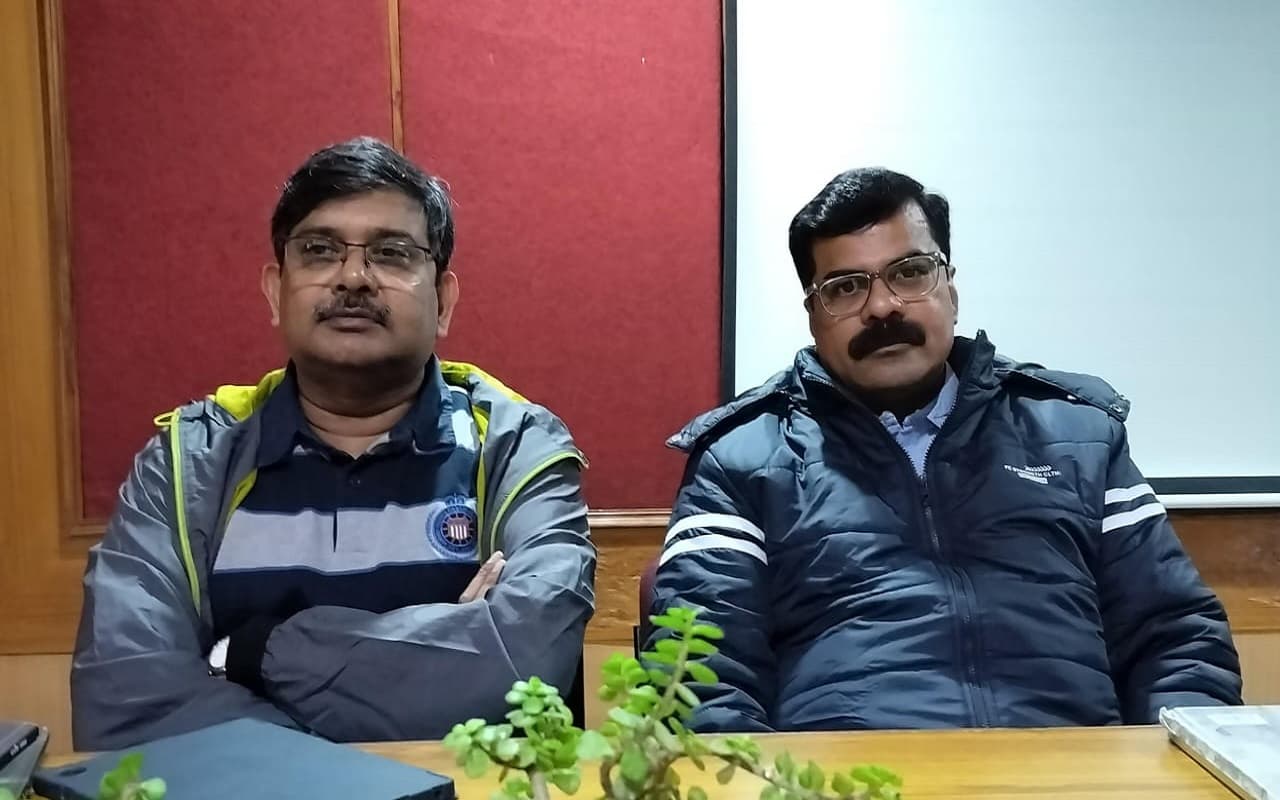 हिंदू काॅलेज में कवि के साथ कार्यक्रम:डाॅ बसंत त्रिपाठी ने कहा- सोशल मीडिया नए कवियों के लिए अच्छा प्लेटफॉर्म