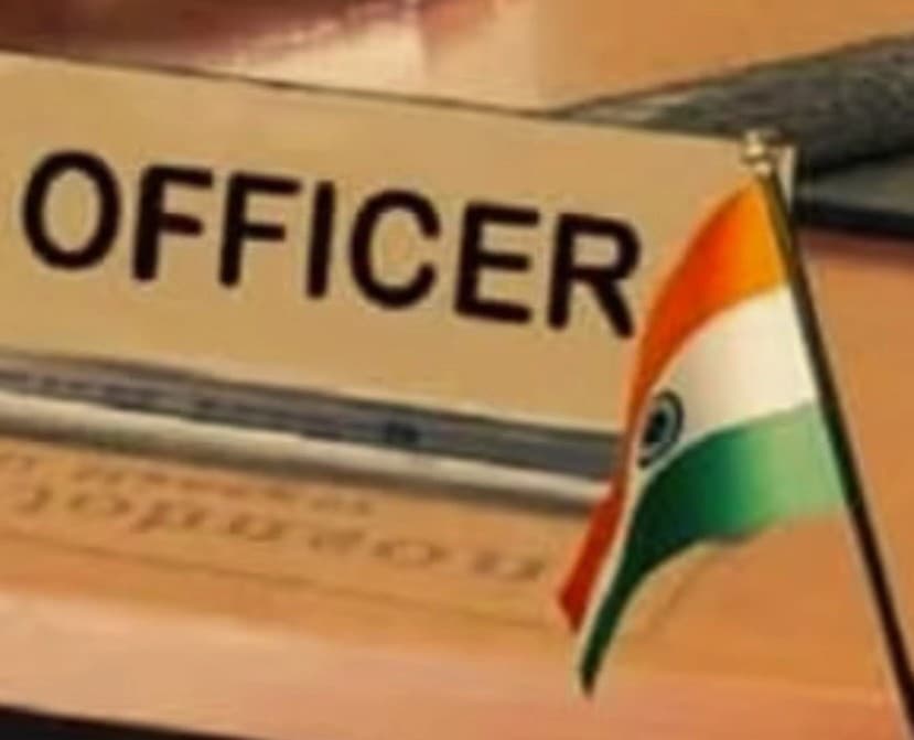 गुमला वर्षों से जमे हैं कई अधिकारी, नहीं हो रहा स्थानांतरण