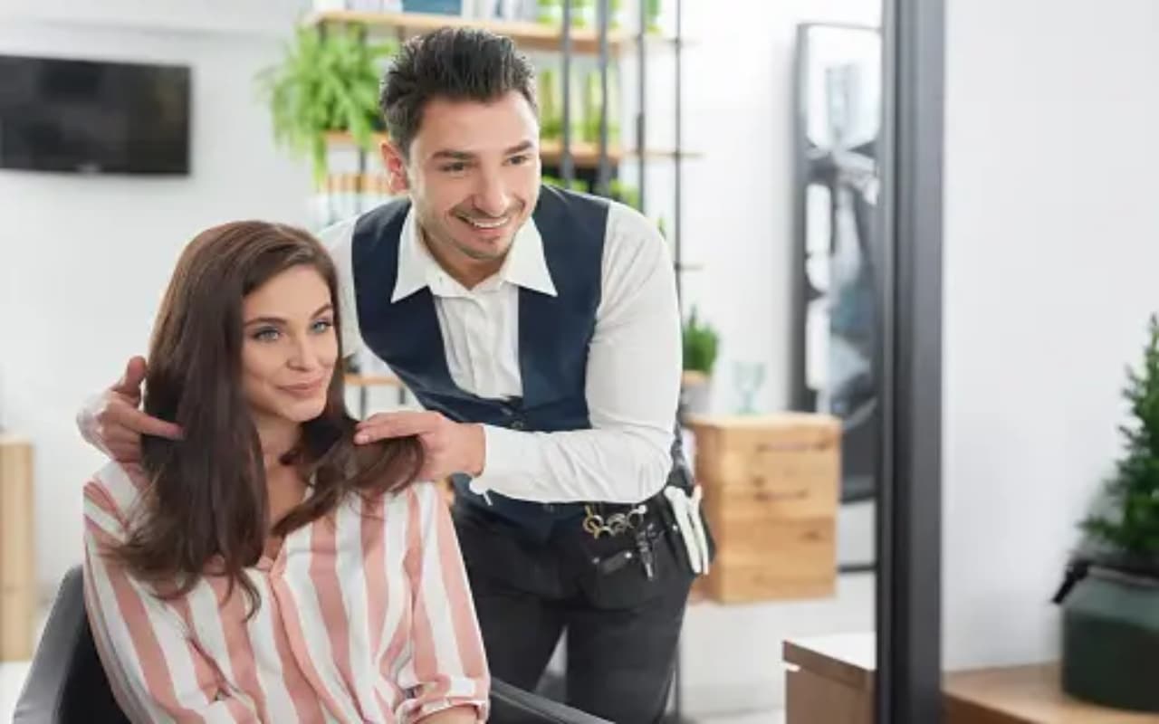 Hair Styling Tips: शादी में जाने के लिए होना है तैयार, तो ये हेयर स्टाइलिंग टिप्स आपके आएगी बहुत काम