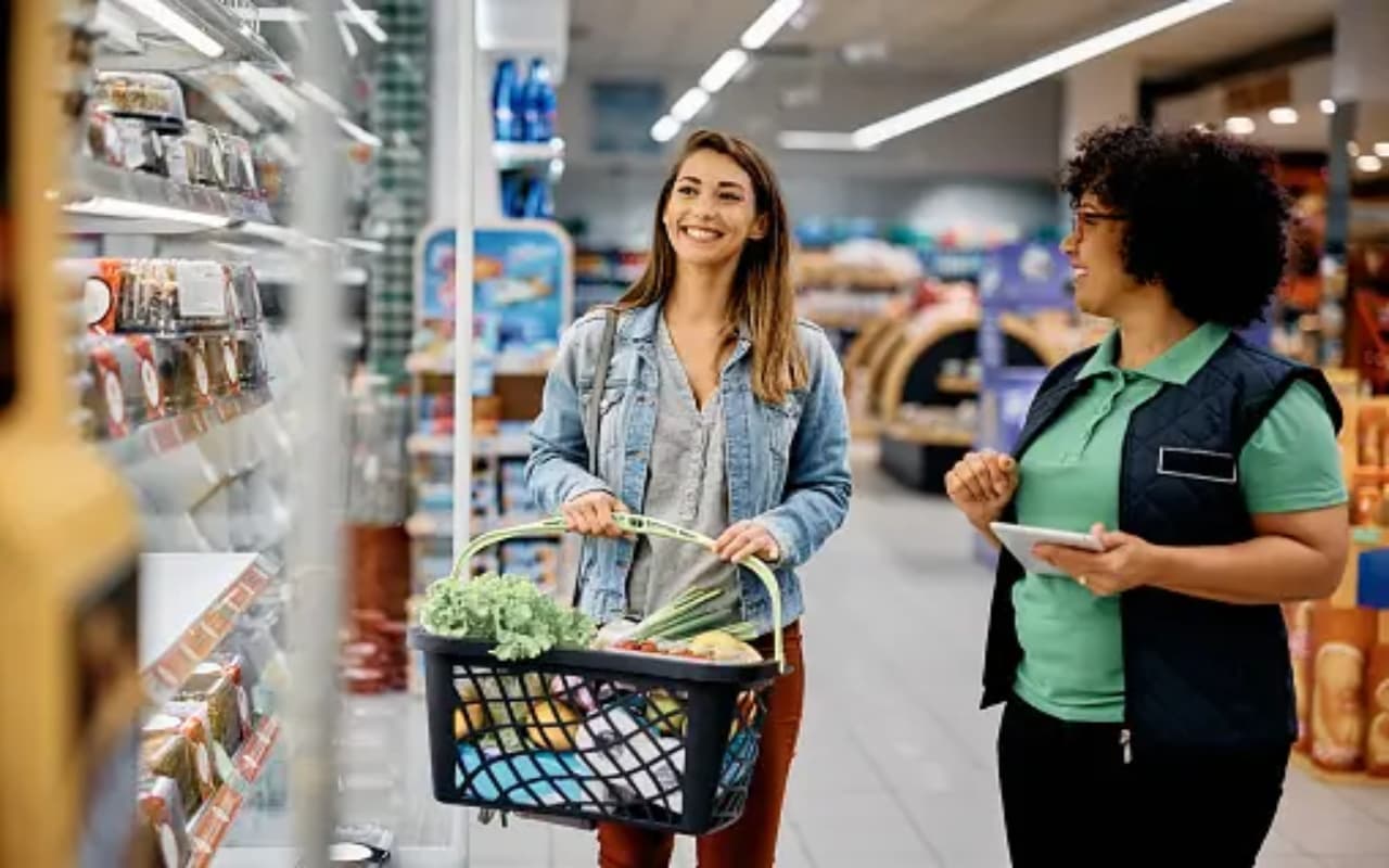 राष्ट्रीय उपभोक्ता दिवस : बढ़ते बाजार में कहीं ठगे ना जाएं आप , जानें अपने उपभोक्ता अधिकार