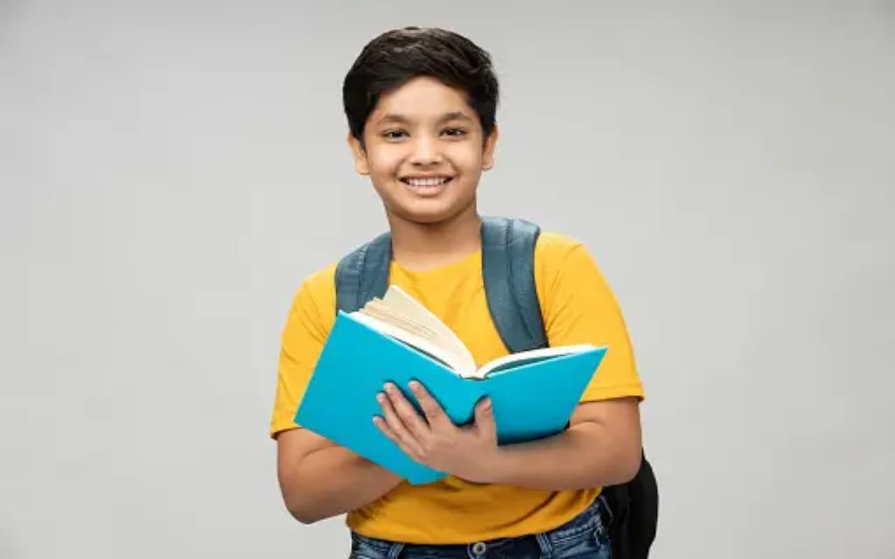 Class 1 Admission: शिक्षा विभाग का बड़ा अपडेट, जानिए किस उम्र तक करा सकते हैं क्लास 1 में एडमिशन