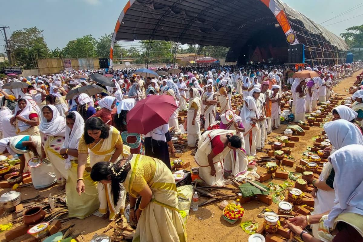 Attukal Pongala: 'अट्टुकल पोंगल' यानी देवी शक्ति की आराधना का उत्सव, जानिए क्या है महत्व