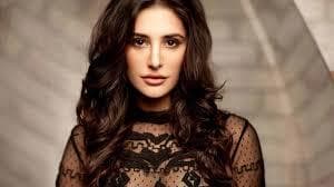 Nargis Fakhri ने ब्लैक ड्रेस में ढाया कहर, फैंस बोले- HOTTEST GIRL...
