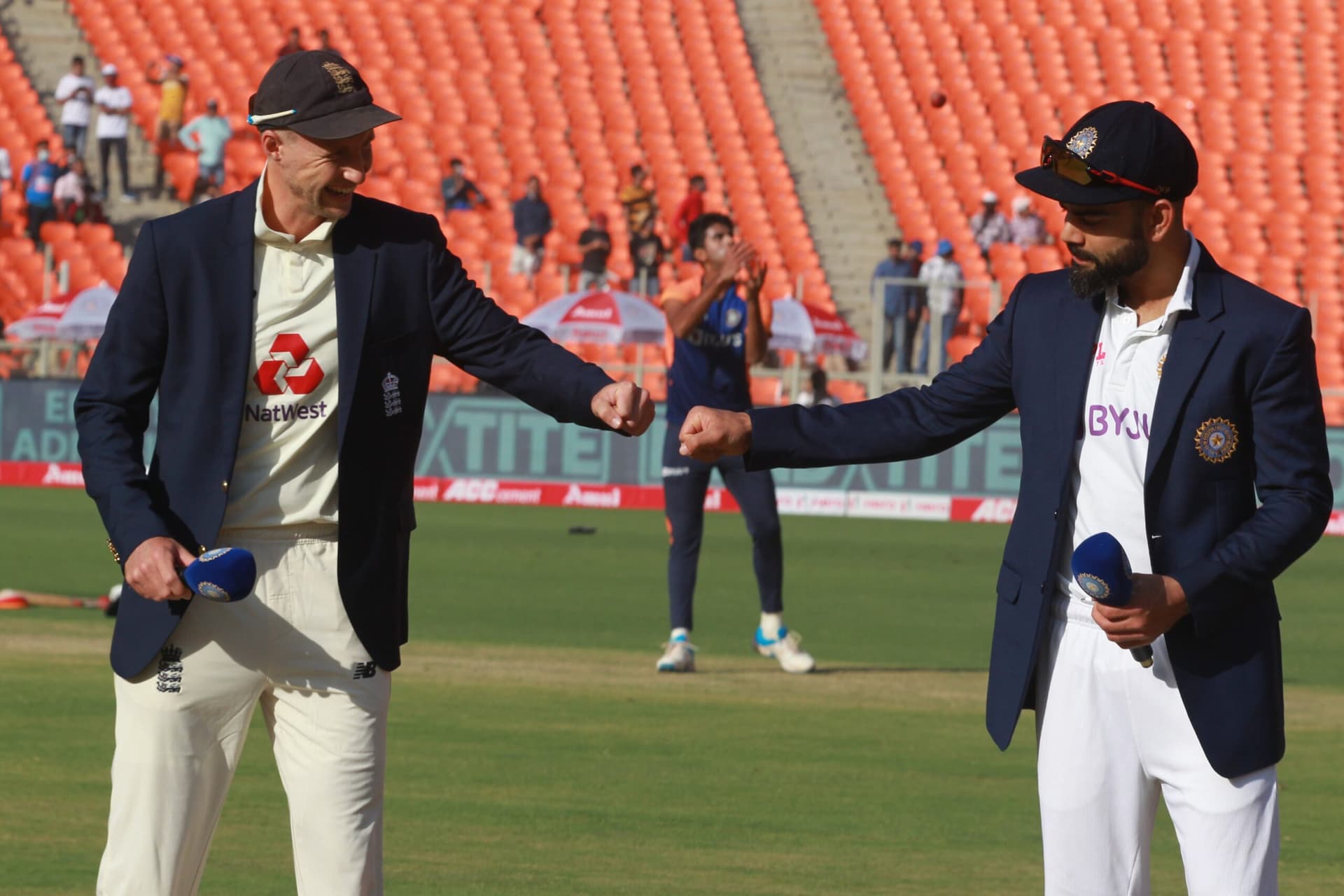 IND vs ENG: चौथे टेस्ट में इस यंग ब्रिगेड के साथ उतरेंगे कोहली! प्लेइंग XI में हो सकते हैं ये तीन बड़े बदलाव IND vs ENG: चौथे टेस्ट में इस यंग ब्रिगेड के साथ उतरेंगे कोहली! प्लेइंग XI में हो सकते हैं ये तीन बड़े बदलाव