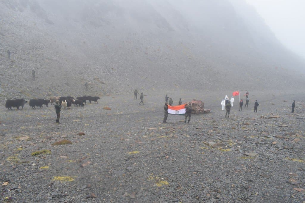 India China Border Tension : आठ दिन बाद पांच भारतीयों को चीनी सेना ने छोड़ा, शिकार करने गये थे युवक फिर…