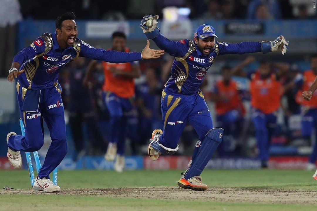 आज ही के दिन रोहित शर्मा ने धौनी को दिया था ना भुलने वाला गम, IPL का ये मैच देख सब थे हैरान