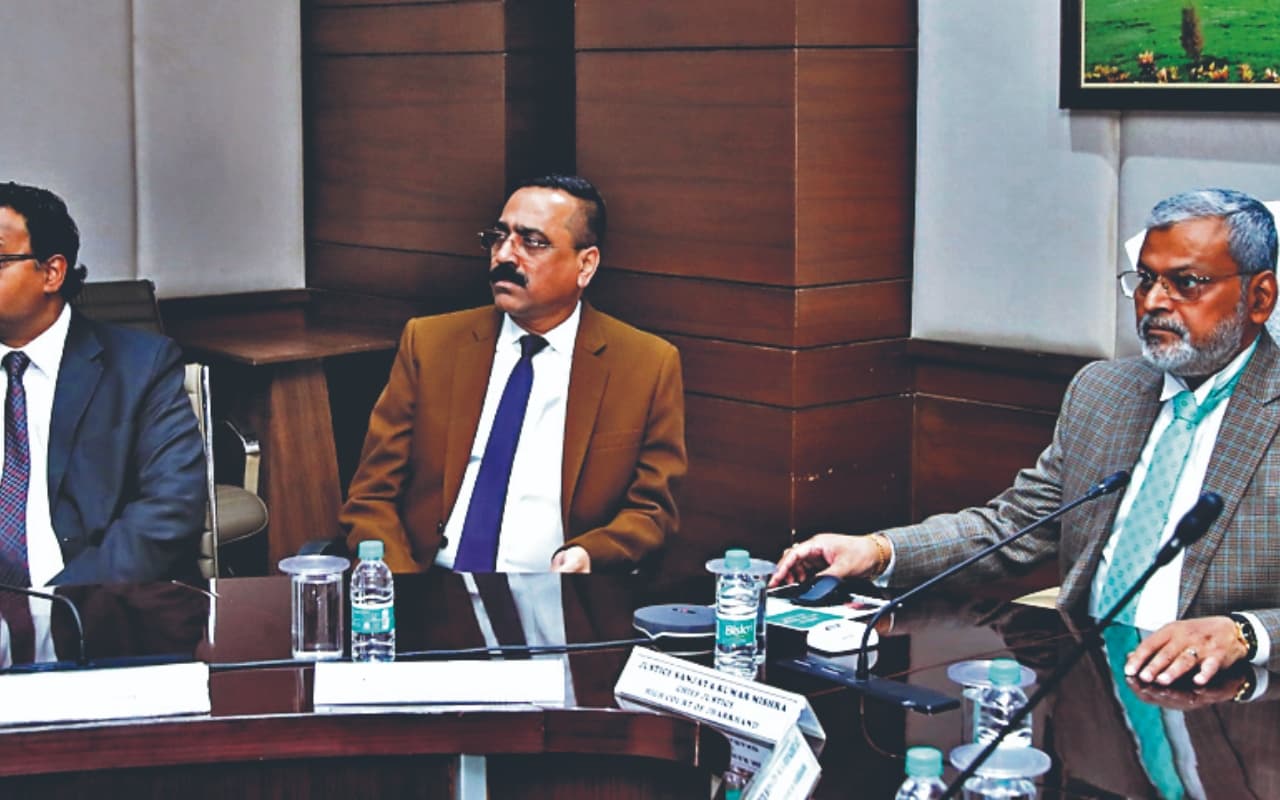 दुमका : हाइकोर्ट में तीन वर्चुअल प्लेटफाॅर्म का उद्घाटन दुमका, पाकुड़ व डालटनगंज से अब हो सकेगी सुनवाई