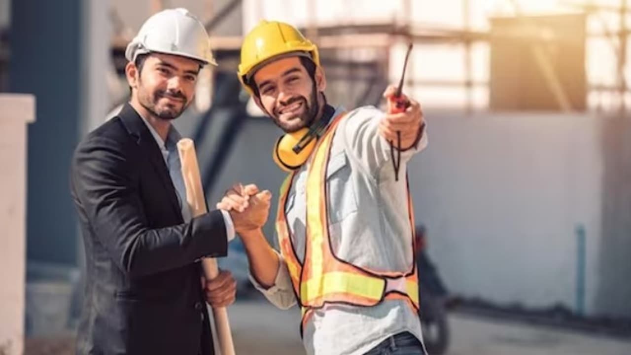 Job In Reliance: रिलायंस में काम करने का शानदार मौका, इंजीनियर्स की बंपर भर्ती करेगी कंपनी, ऐसे करें आवेदन