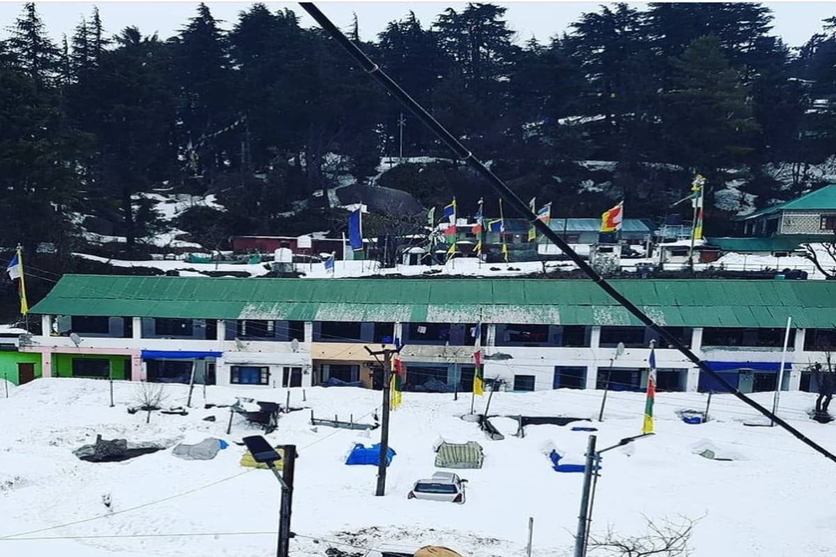 स्विट्जरलैंड से भी सुंदर है हिमाचल प्रदेश में बसा ये 'Mini Switzerland', सैलानियों को कर देता है मंत्रमुग्ध