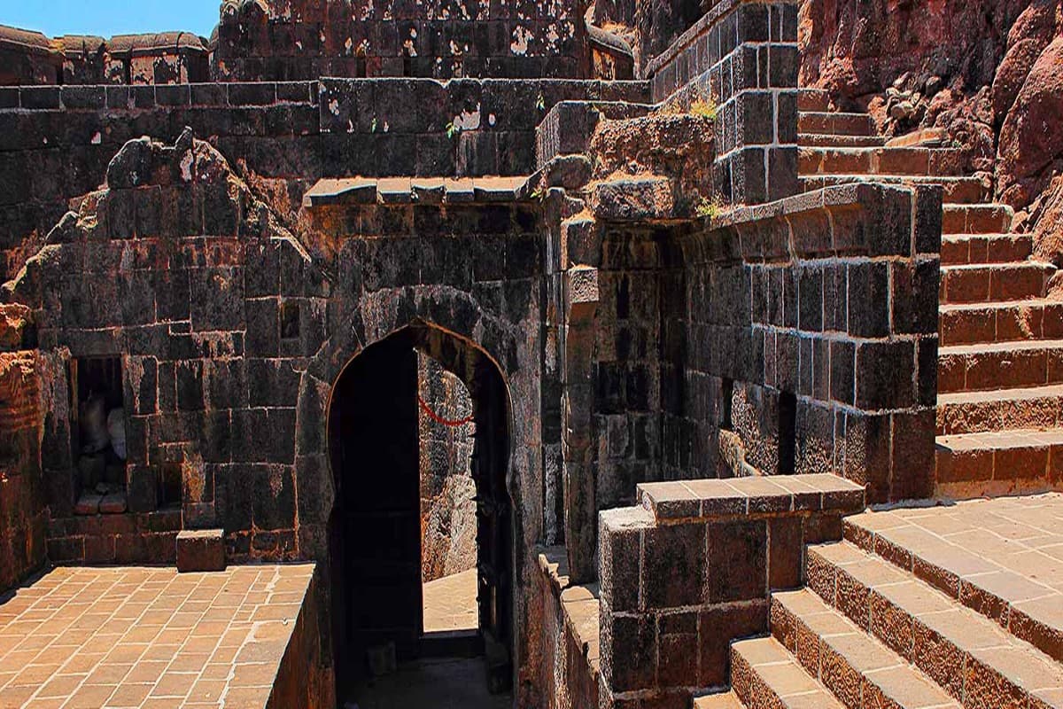 Jharkhand में है ऐतिहासिक किला, जहां यादगार बना सकते हैं New Year