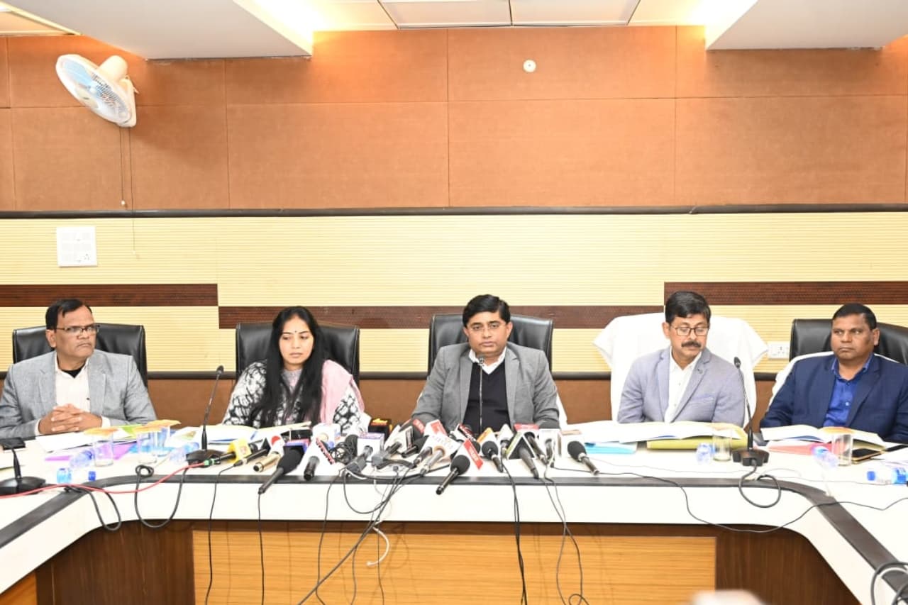 झारखंड: हेमंत सोरेन सरकार ने ट्रांसजेंडरों की ली सुध, बेहतरी के लिए बनेगा बोर्ड, जिलास्तर पर गठित होगी कमेटी