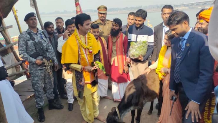अयोध्या पहुंचे कवि कुमार विश्वास का बड़ा बयान, कहा- पूरी हो रही है शताब्दियों की तपस्या