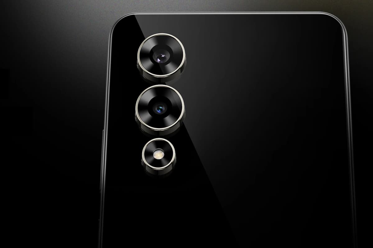 MediaTek Dimensity 6080 और 8GB रैम के साथ लॉन्च हुआ यह इंडियन स्मार्टफोन, पाएं कीमत और फीचर्स की जानकारी