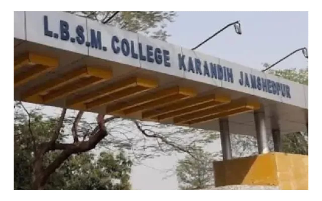 एलबीएसएम कॉलेज : 8 करोड़ के मल्टी परपस हॉल की दीवारों पर तीन साल में दिखने लगी दरार, इसके लिए कौन जिम्मेवार