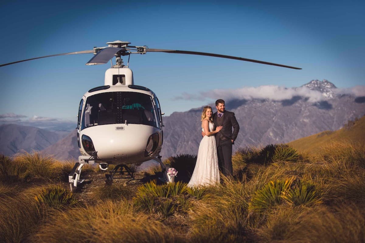 Helicopter For Marriage: शादी के लिए कैसे करें हेलीकॉप्टर बुक, जानें कितना देना होगा किराया