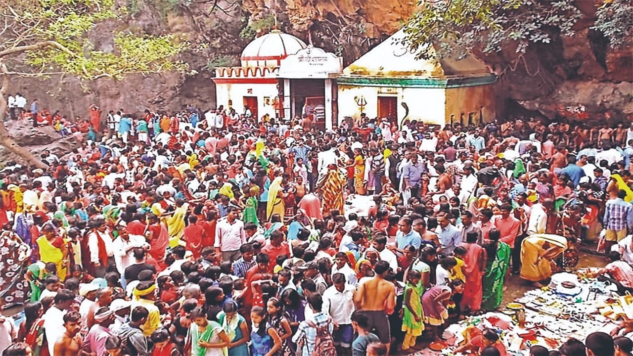 बिहार: लखीसराय के इस धाम में नए साल का मनाएं जश्न, खूबसूरत पहाड़ियों के बीच करें वर्ष 2024 का स्वागत