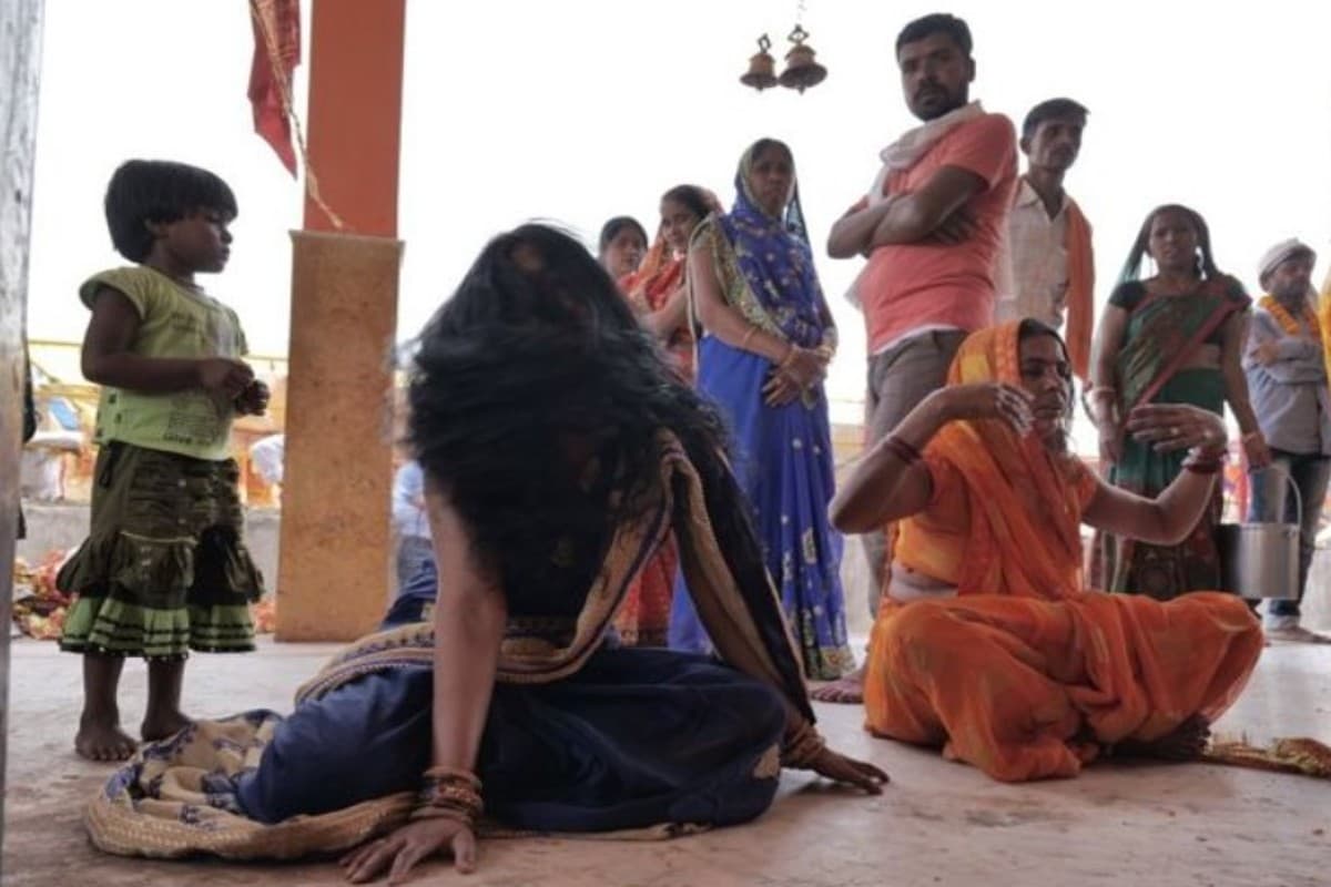 PHOTOS: ये हैं भूत-पिशाच भगाने के लिए फेमस मंदिर, आत्माओं से पाना है छुटकारा तो आज ही कतार में खड़े हो जाएं