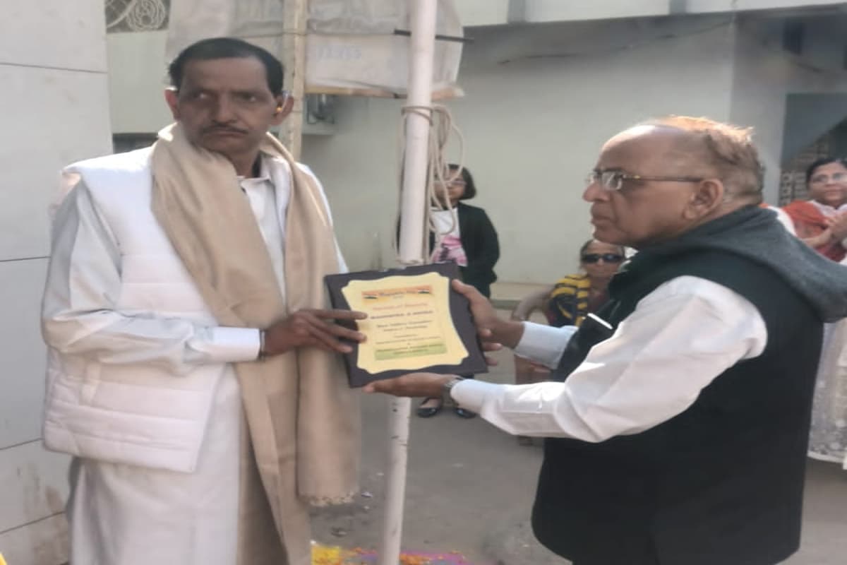 रांची के बहावलपुरी पंजाबी सोसाइटी ने समाज के हीरो को किया सम्मानित