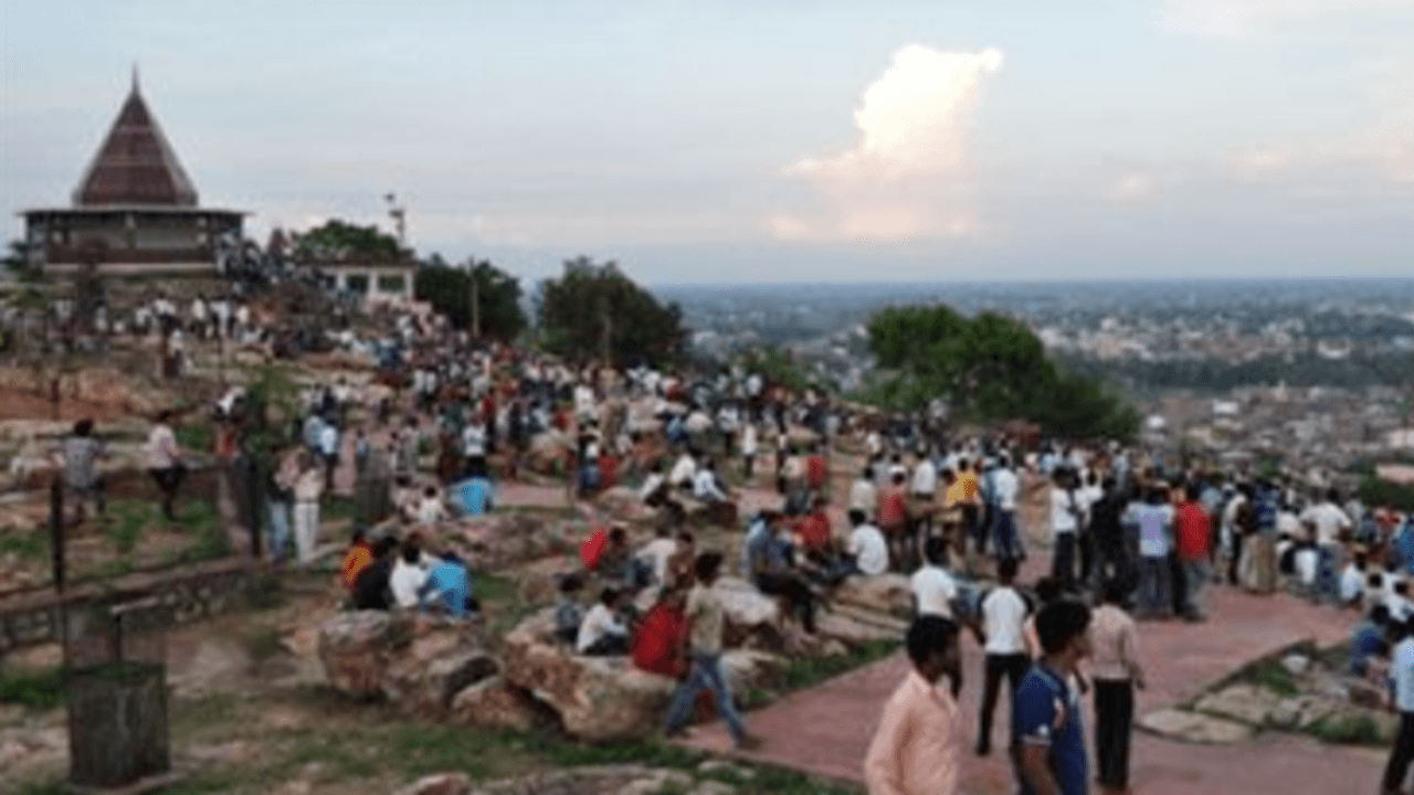 Pahalgam Terror Attack: पहलगाम आतंकी हमले के बाद बिहार में अलर्ट, नालंदा के रोपवे, जू-सफारी और तीर्थस्थलों की सुरक्षा बढ़ी