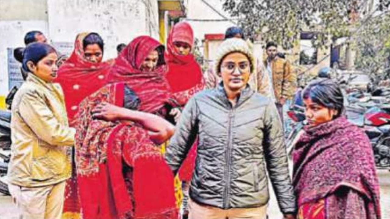 बिहार में यूपी की महिलाओं का ‘नानी गैंग’ धराया, मंदिरों में गले से सोने की चेन चोरी करना है खानदानी पेशा