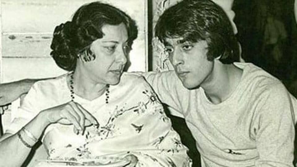 Happy Birthday Sanjay Dutt : जब मां नरगिस की आखिरी मैसेज को सुनकर घंटों रोए थे संजय दत्त