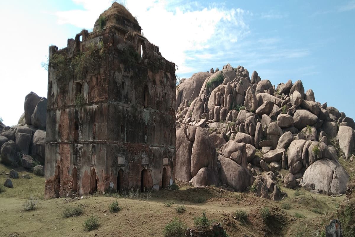 गुमला: नवरत्नगढ़ किला के समीप होगी खुदाई, रहस्य से उठेगा परदा