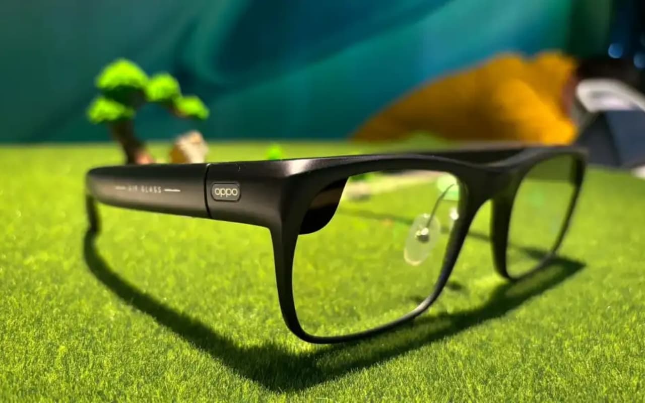 MWC 2024 : चश्मा करेगा कमाल, Oppo और Tecno लाये नायाब प्रोडक्ट