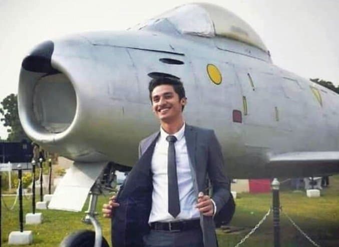 पाकिस्तानी एयरफोर्स का पायलट बना हिंदू युवक, न्यूज़पेपर से लेकर सोशल मीडिया तक वायरल हुई खबर