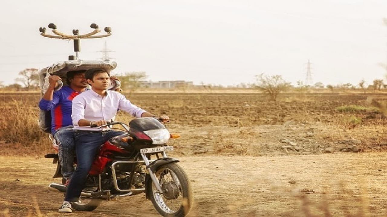 Hero Bike से इलाका नाप देते हैं Panchayat Season 3 के सचिव जी, जानें कैसे?