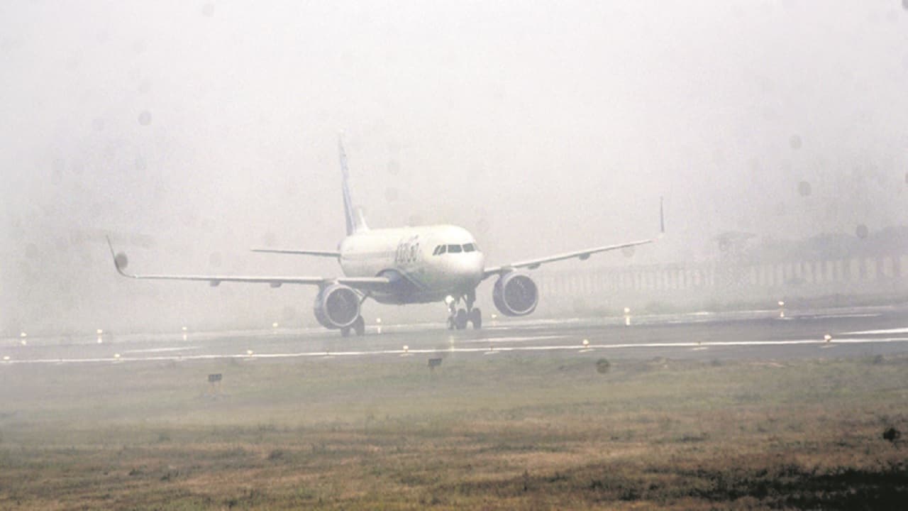 Bihar: पटना एयरपोर्ट पर पैरेलल टैक्सी ट्रैक बनकर तैयार, अगस्त में होगा चालू