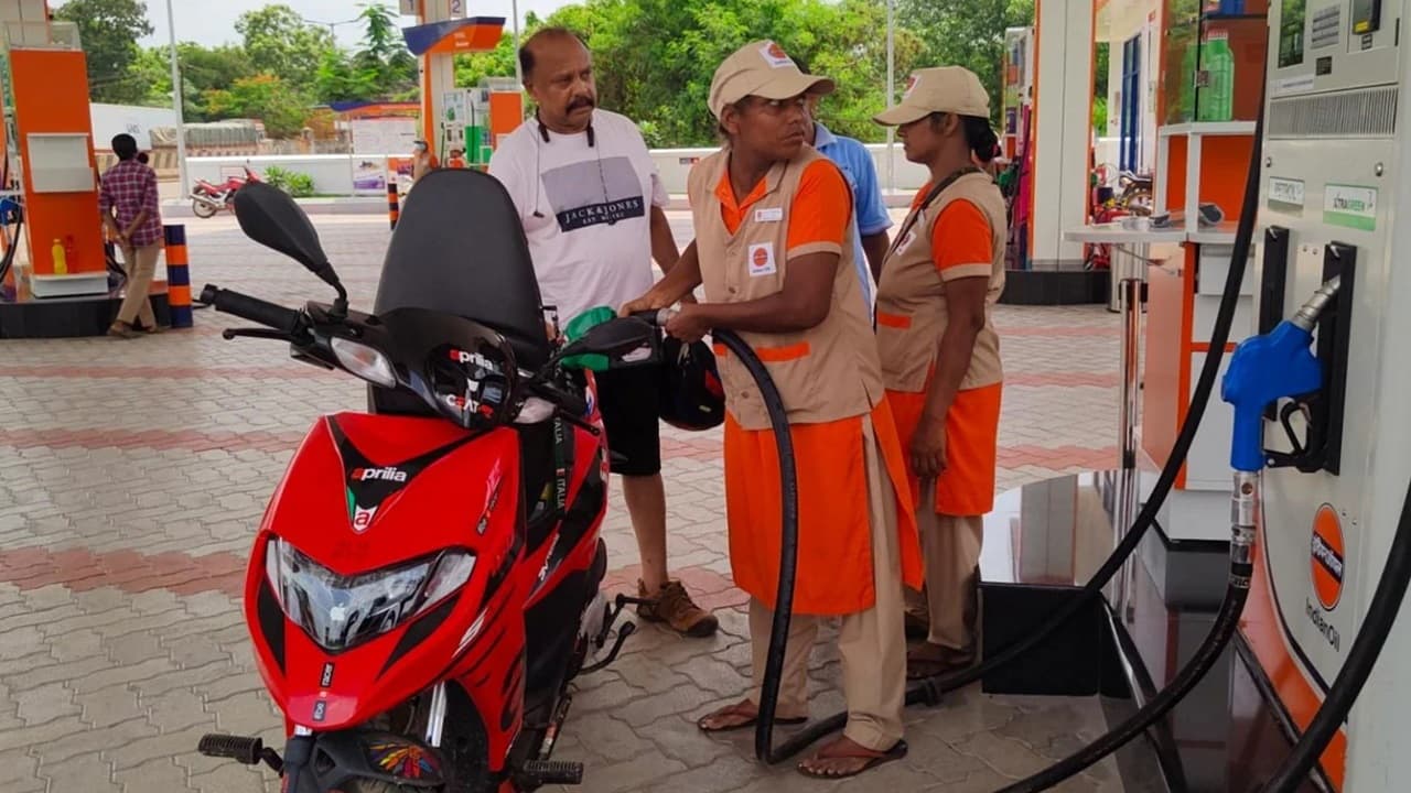 Petrol-Diesel Price: कच्चे तेल में उठा-पटक का दौर, नागपुर से लेकर पटना तक बदले पेट्रोल-डीजल के भाव