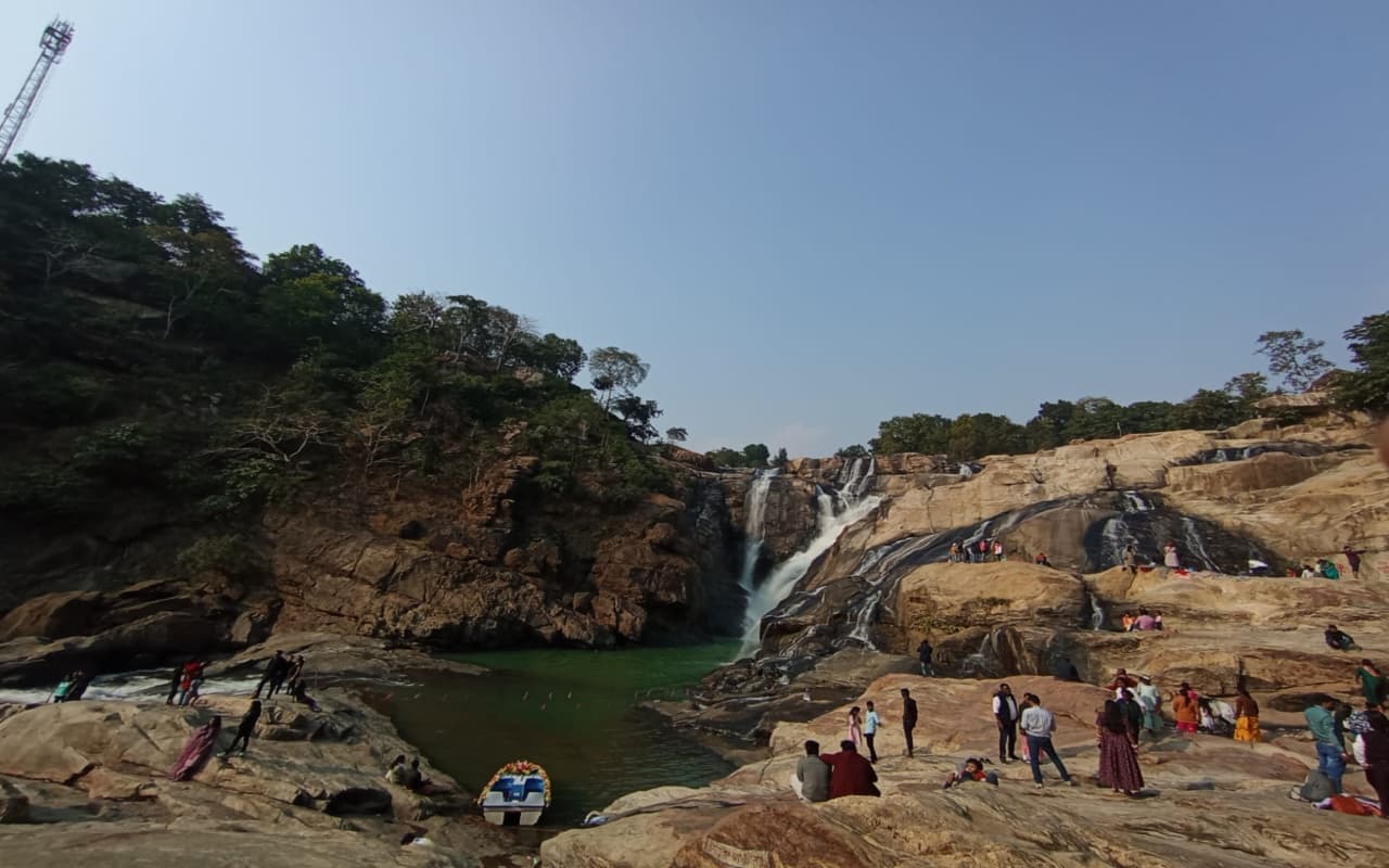 पिकनिक स्पॉट पर बरतें  सावधानी, बच्चों का रखें खास ख्याल