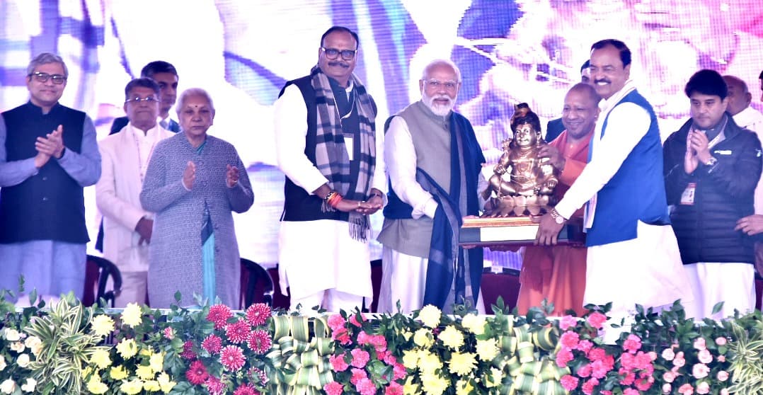 PM Modi in Ayodhya: 22 जनवरी को श्रीराम ज्योति जलाएं देशवासी, पीएम नरेंद्र मोदी ने अयोध्या से किया आह्वान