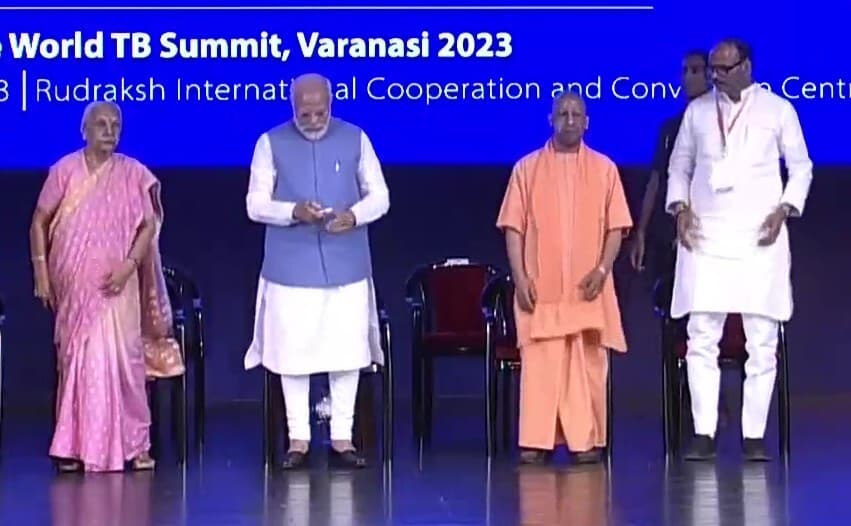 One World TB Summit: पीएम नरेंद्र मोदी पहुंचे वाराणसी, कही-ये खास बातें...