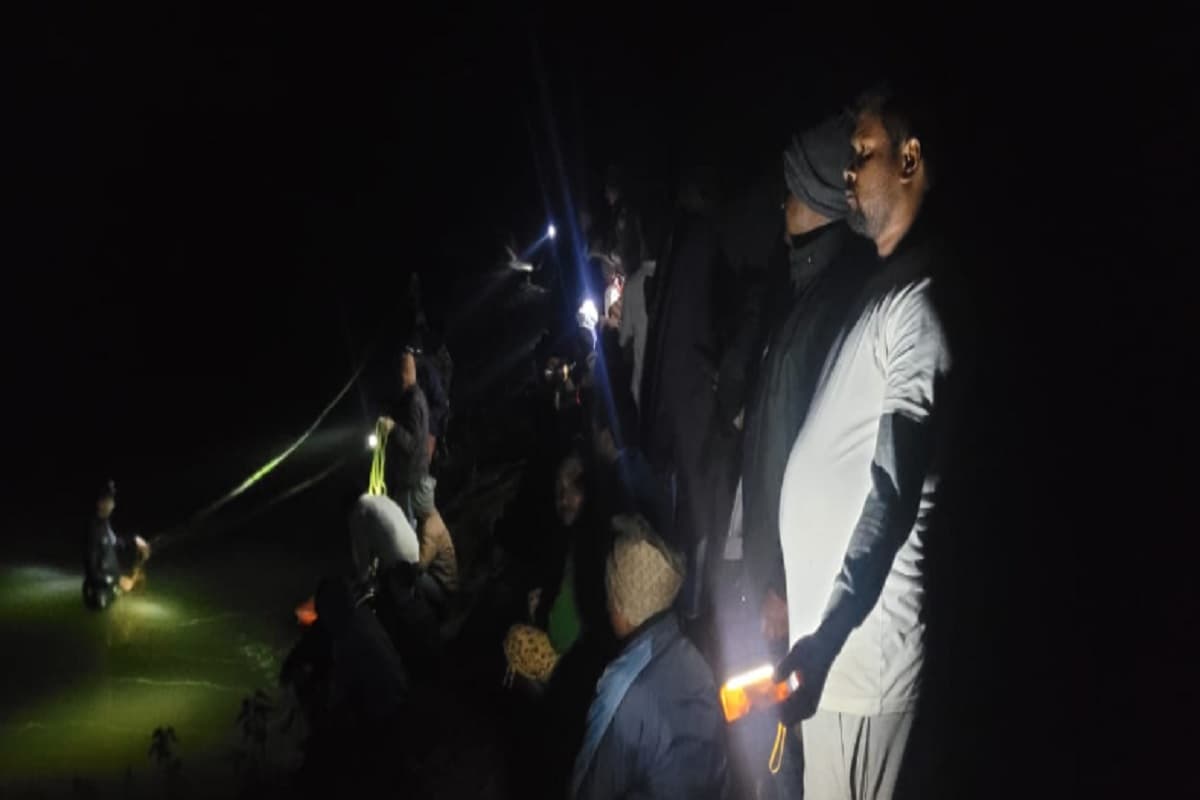 सरायकेला के युवक की तालाब में डूबने की आशंका, स्थानीय गोताखोर तलाशी में जुटे