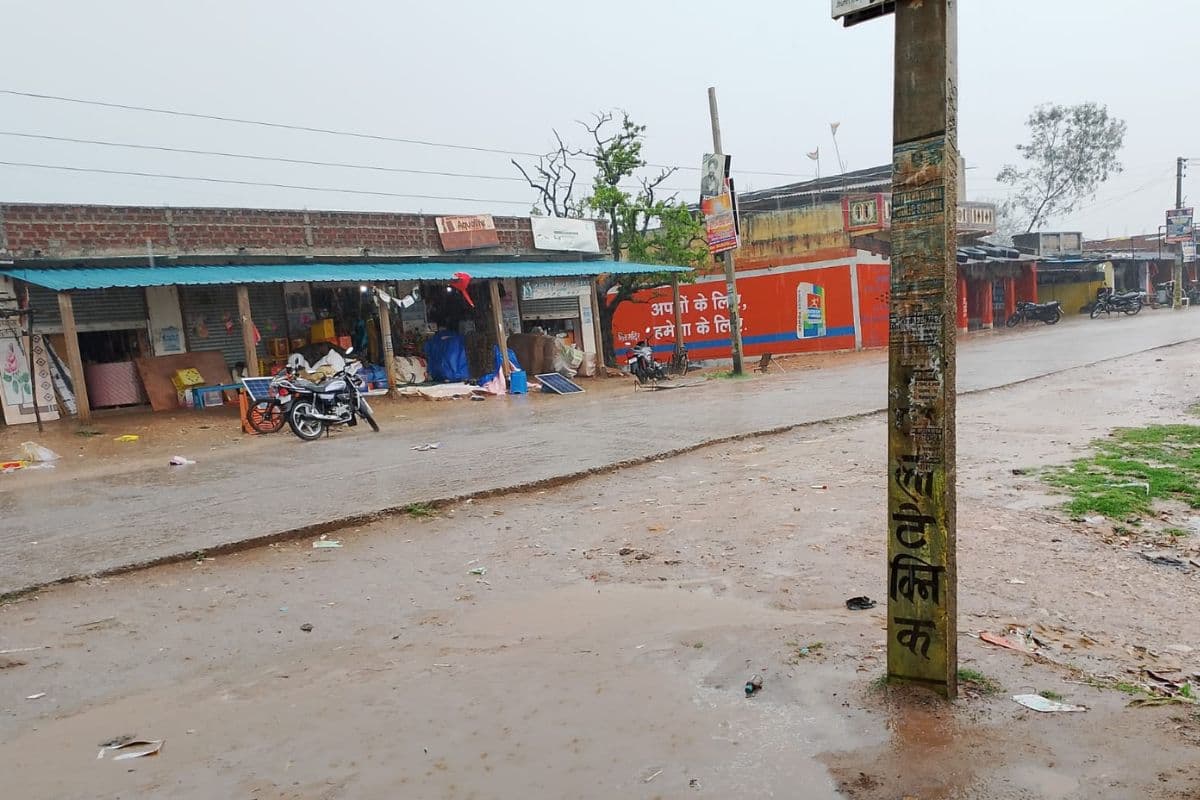 Jharkhand Weather Forecast: आंधी-तूफान के साथ बारिश व वज्रपात, दो की मौत, दो घायल, कब तक होगी बारिश?