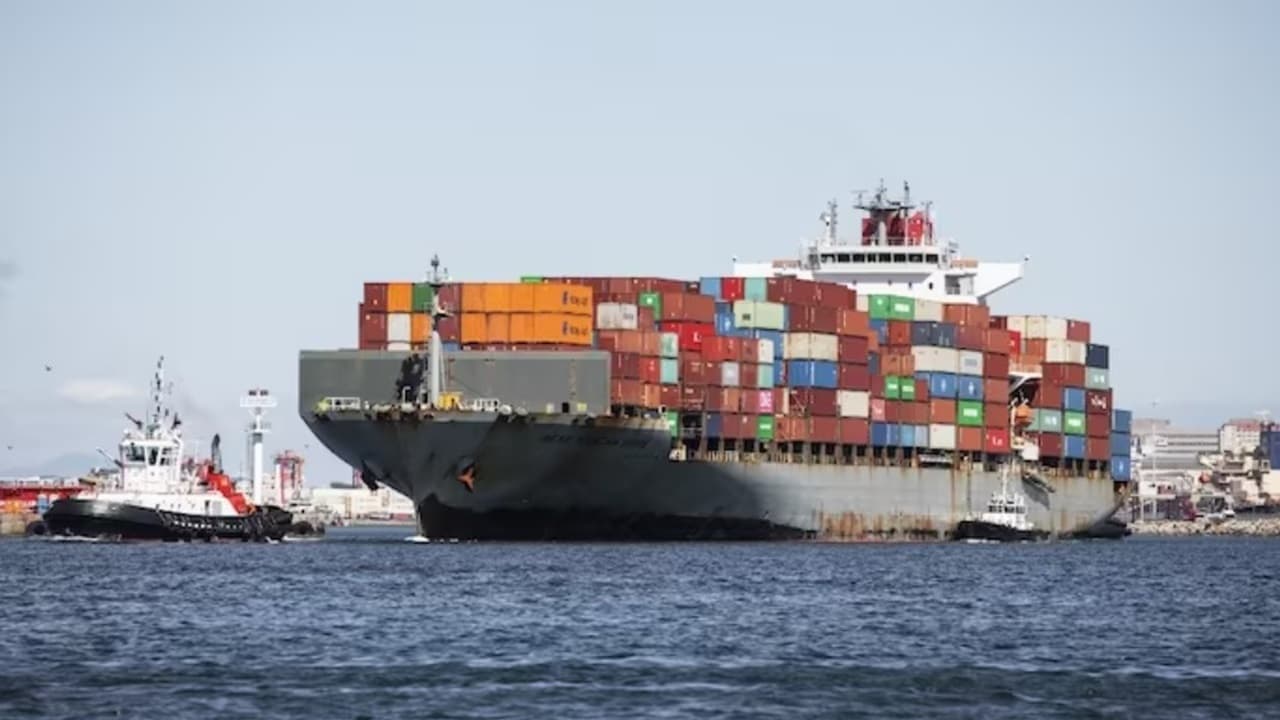 Red Sea Crisis: लाल सागर संकट से ढुलाई का खर्च 600% तक बढ़ा, क्या भारत शुरू करेगा आपनी शिपिंग लाइन