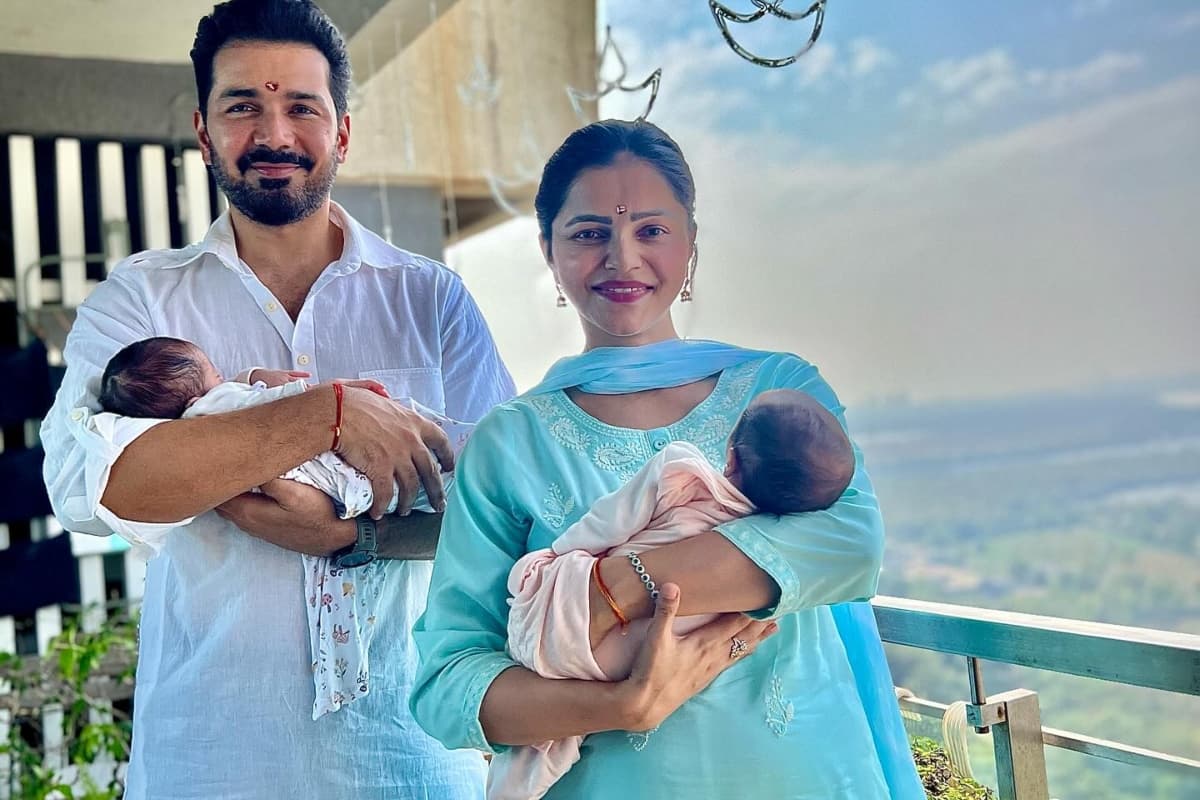 रुबीना दिलैक ने शेयर की जुड़वां बेटियों की पहली तसवीर, जानें क्या हैं बच्चों के नाम
