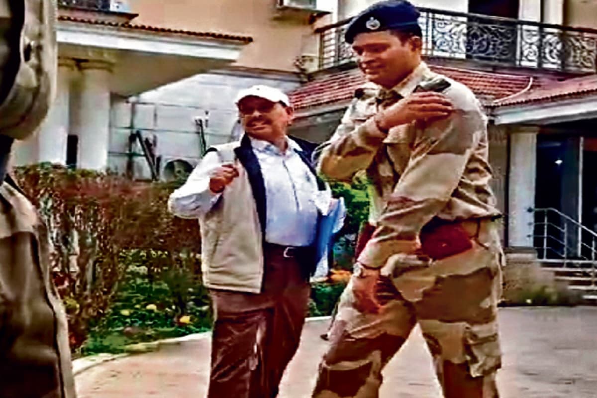 ईडी के इन सवालों में उलझे साहिबगंज एसपी, आज फिर होगी पूछताछ
