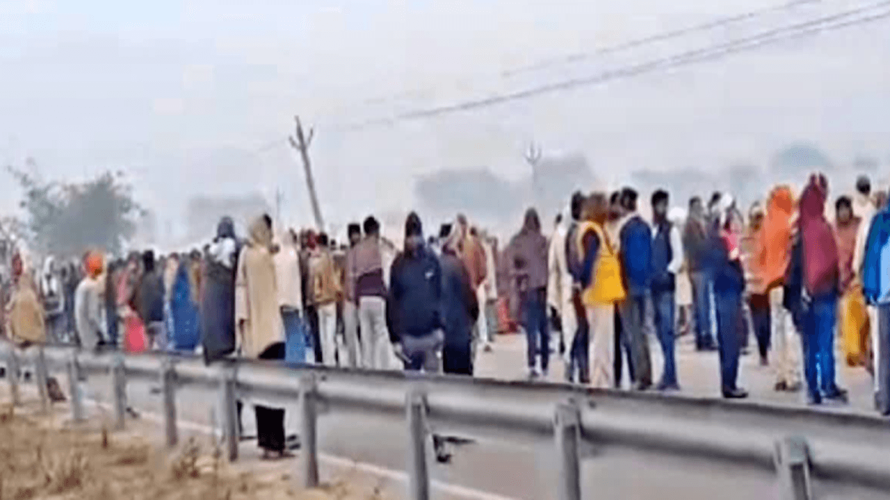 बिहार: रोहतास में किसान की हत्या कर फेंका शव, गला रेत कर मर्डर, आक्रोशिक लोगों ने किया सड़क जाम